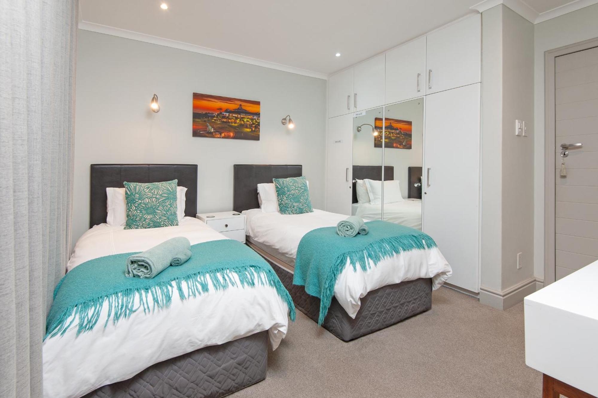 Walker Bay Luxury Seafront Apartment Hermanus Ngoại thất bức ảnh